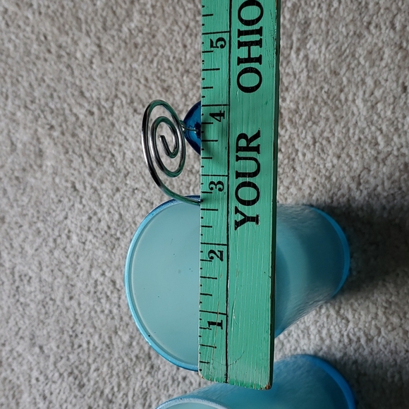 Blue Glass Tealight Holders with Glass Fish - Picture 9 of 10